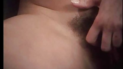 Bir busty sarışın ile seks filmi aç arabada seks