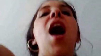 Siyah saçlı orospu fışkırtma horoz emmek türk erotik seks filmleri