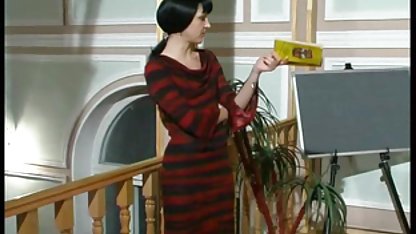Kız erkek arkadaşı gözleri önünde aldattı. seks filmi istiyorum seks
