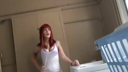 Busty öğretmen genç bir büyük memeli seks filmi bilim adamı sikikleri