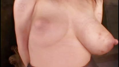 Hamile seksı fılım müşteriye yetenekli masöz lezbiyen handjob kedi