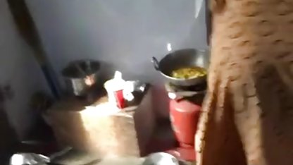 Busty sarışın sınıfta masada hd erotik sex film becerdin alır