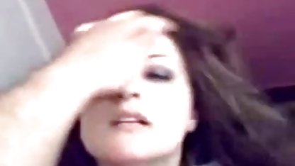 Seksi bir mayoyla poz mütevazı hamile seks filmi izle Asya
