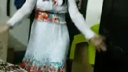 Deldi klitoris ile kaba lanet busty bayan sarışın seks filmi